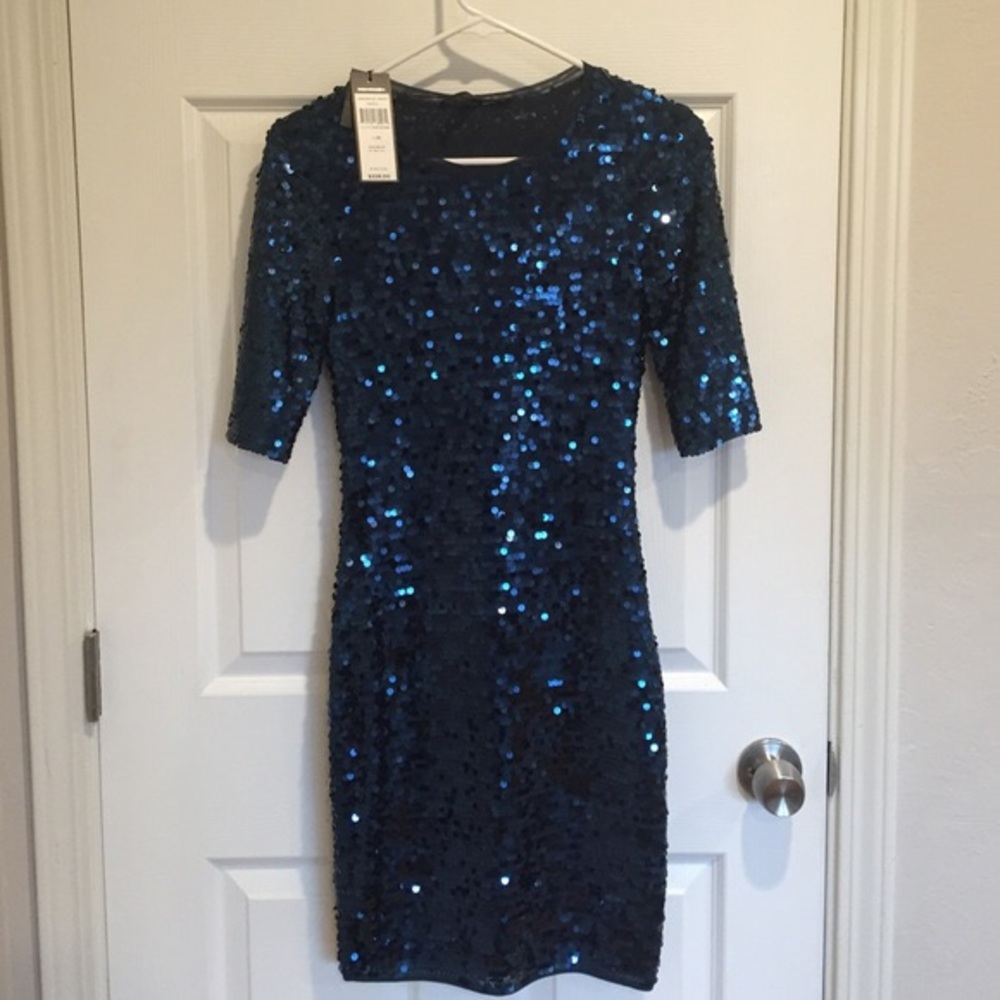 BCBG MARTA DRESS